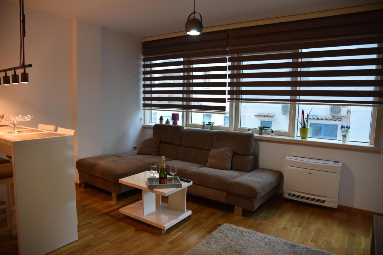 Apartment Lux Fontana Budva Extérieur photo