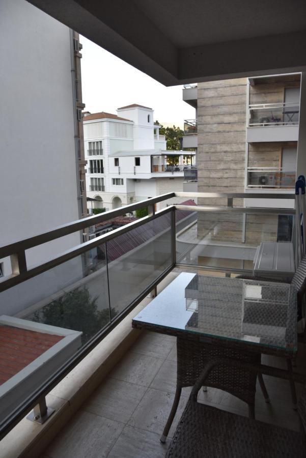 Apartment Lux Fontana Budva Extérieur photo