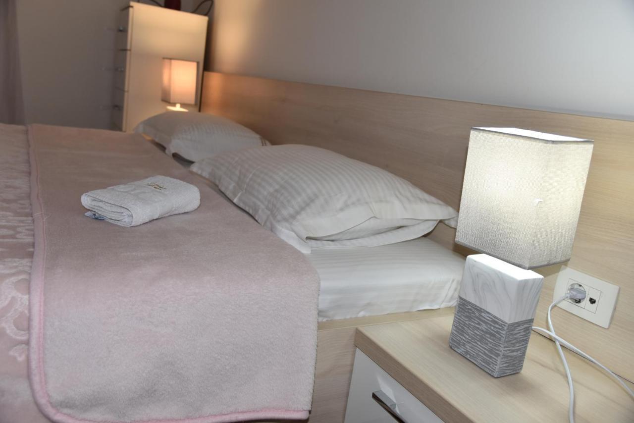 Apartment Lux Fontana Budva Extérieur photo